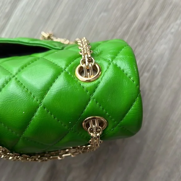 Green quilted leather bag - Picture 10 of 12